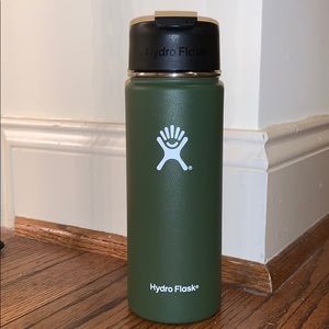 Dark green hydro flask water bottle!